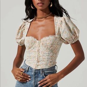 Cupped Short Puffed Sleeve Hook and Eye Top